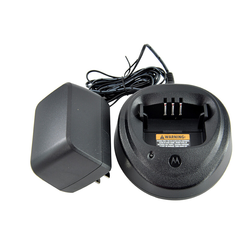 摩托罗拉XIR-P3688充电器_03.jpg